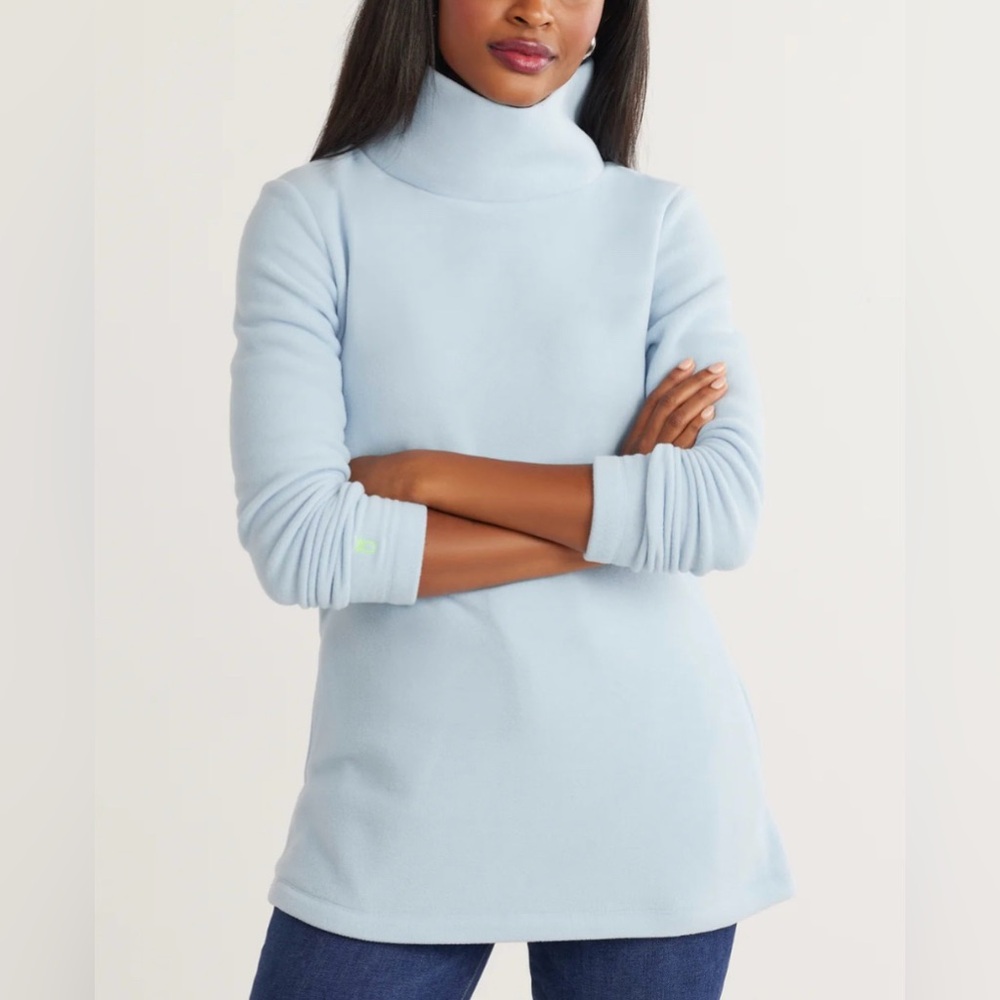 Dudley Stephen’s Cobble Hilll - light blue - size s